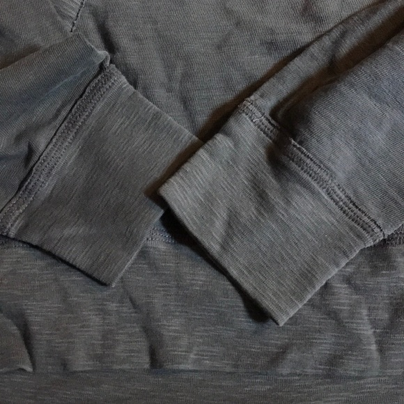 ‘47 Forty Seven Brand Chicago Blackhawks Hoodie - Picture 5 of 6